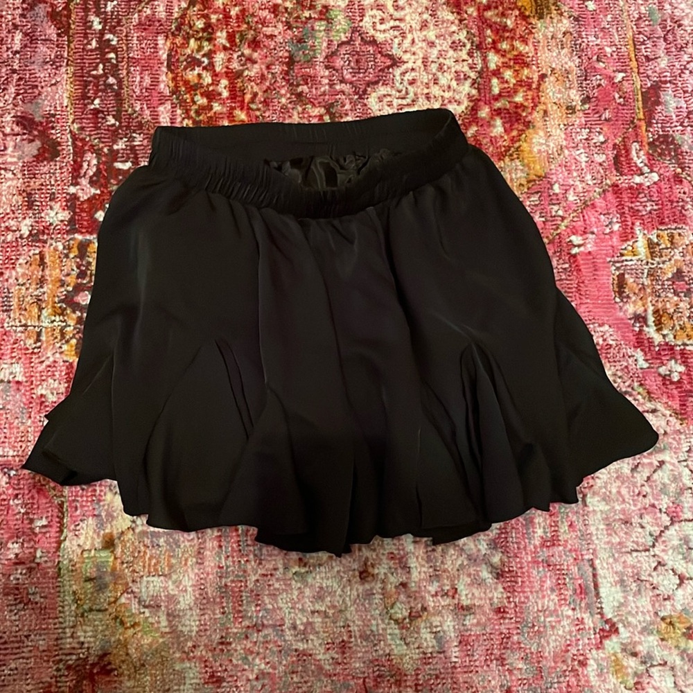 black mini skirt